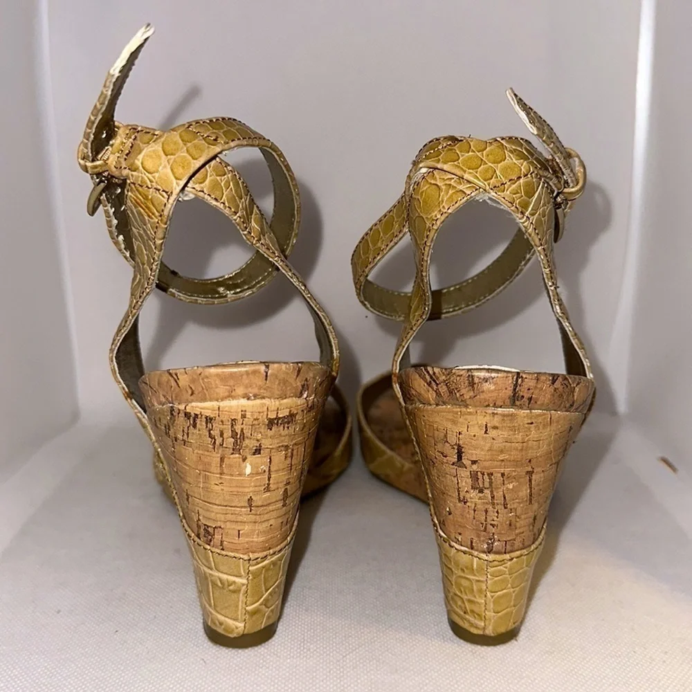 Bandolino Cork Wedge Heel Sandals Size 9.5M - EUC